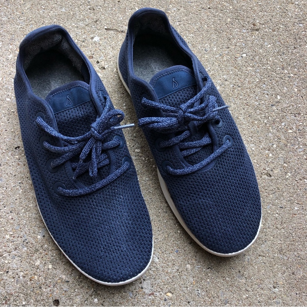 Mens Blue AllBirds Tree Runners Size 9